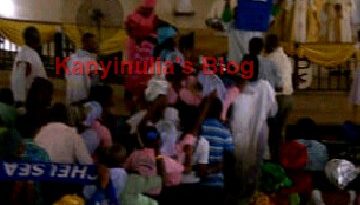PHOTO Of The Day: Chelsea Fans Celebrating In Church. 5