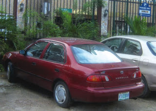 Davido Beats Up Cab Man, Seize Cab Keys Over A Girl 2 Davido Beats Up Cab Man, Seize Cab Keys Over A Girl 2