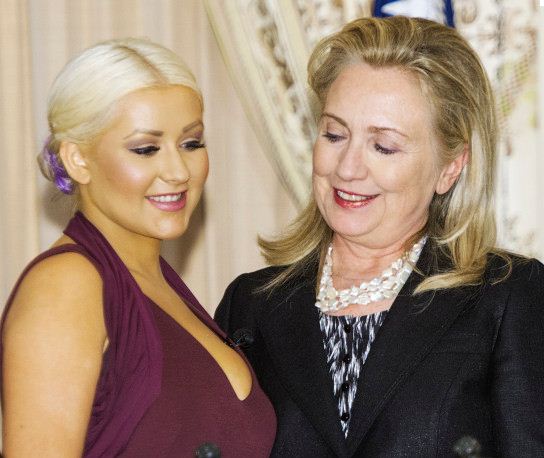 Hillary Clinton Caught Red Handed Staring At Christina Aguilera's Boobs 1