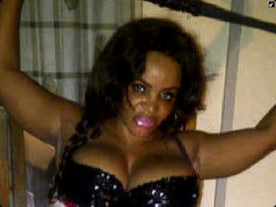 PHOTOS: Naughty Cossy Orjiakor Is At It Again! She Has Employed A Totographer 15