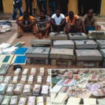 PHOTO: Criminals Selling Fake Currency Notes Arrested In Lagos 1
