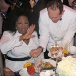 PHOTOS: Oprah Winifrey Halts A Waiter From Adding Extra Serving To Her Food, Cos She's On A Diet 8