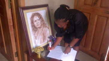 Goldie's Condolence Register Opened 1