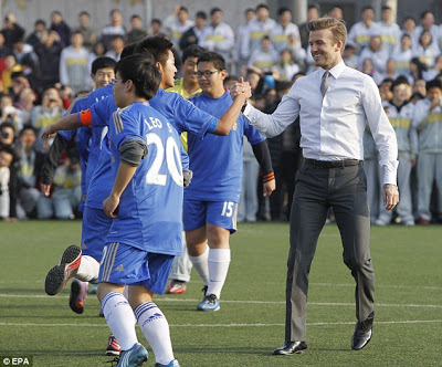 David Beckham Gets Heroic Welcome In China 5