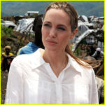 Angelina Jolie Visits Rescue Camp for Women In Congo 9