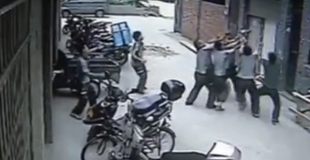 Watch Video Of Little Girl Rescued By Delivery Men as She Fell From 5th Floor Window 15