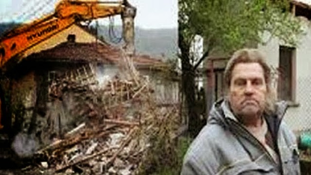 A man in debt demolishes his house and drops it in front of the bank