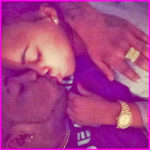 Davido Uploads Picture Of Him Kissing A Girl, Deletes It Immeditely - See The Picture 13