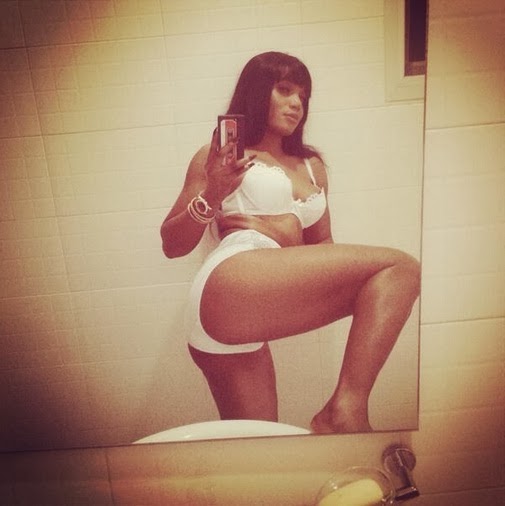 Maheeda Shares Her Sexy Bathroom Pictures 4