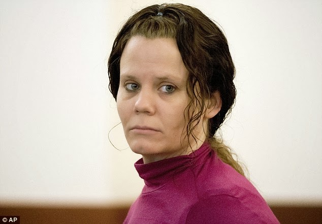 Meet Julie Corey; The woman who killed her pregnant friend and cut the baby out of her womb to raise as her own child 17