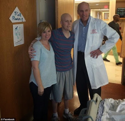 Man Becomes Leukemia Free After Doctors Injected Him With HIV 1
