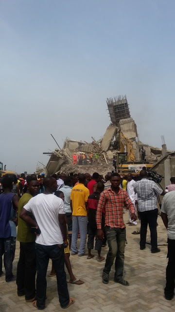 Death toll rises to 18 in Lekki Gardens 5 Story building collapse [PHOTOS] 1