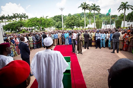 PHOTOS Of Buhari in Public Meeting with Members of Staff of Presidency 2