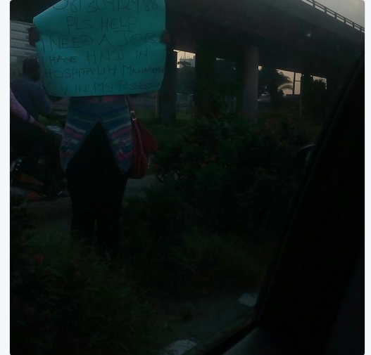 Another Job Seeking Lady Displays Her Placard At CMS Lagos. [PHOTO] 1