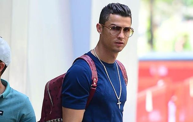 Manchester United re-sign Cristiano Ronaldo from Juventus 8