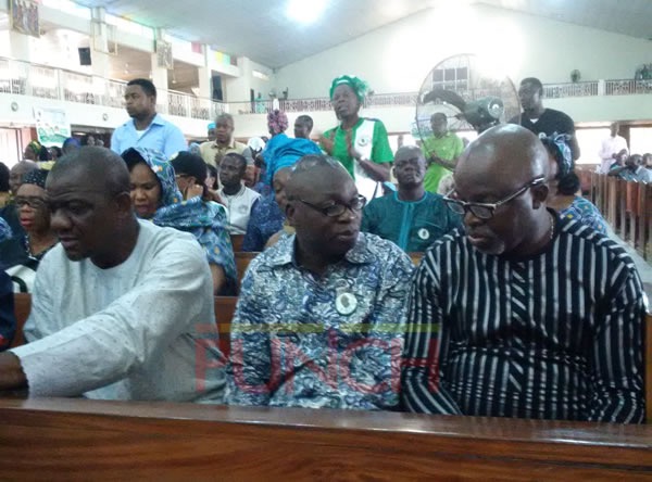 PHOTOS From Former Super Eagles Coach, Stephen Keshi’s Burial in Benin 4