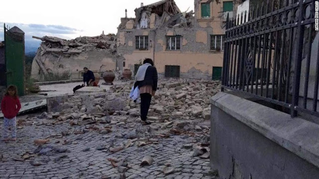 More Photos From The 6.2 Magnitude Earthquake That Hit Italy This Morning 3