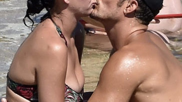Orlando Bloom Strips Down at the Beach Again, Gets overly touchy with Katy Perry [PHOTOS] 6