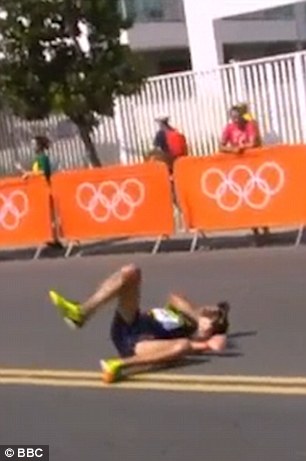 French athlete POOS on himself while running the 50km race (PHOTOS) 14