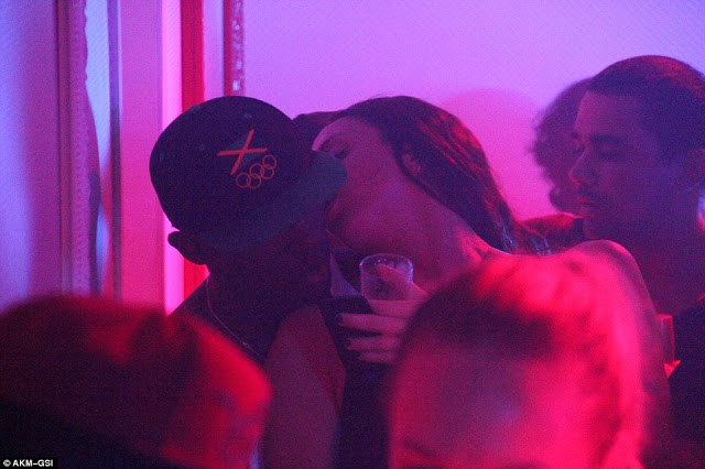 Usain Bolt kissed a mystery lady in Rio nightclub just hours before 'spending night' with student who shared pictures of them in bed 8