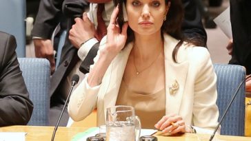 Angelina Jolie ‘takes new role as visiting professor at Georgetown University to give lectures on women, peace and security’ 4