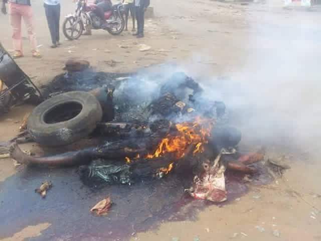 Akokwa Villagers Burn 4 Hausa Men Alive After They Killed A Mother & Daughter [PHOTOS] 4