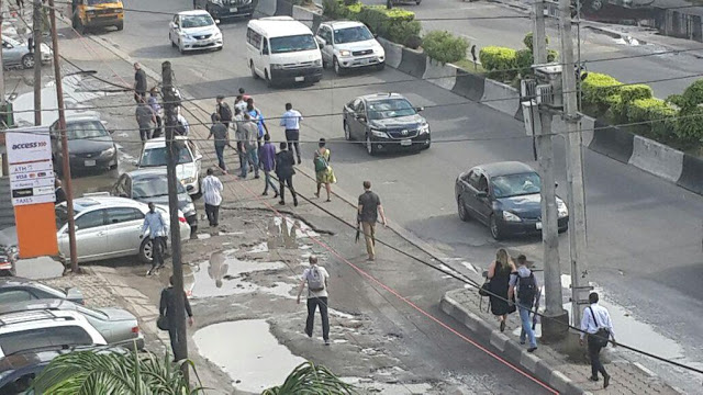 Mark Zuckerberg Walking On The Streets of Yaba Lagos [PHOTOS] 3