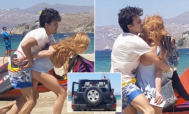 ‘No woman can be hit like this and stay with her man' - Pictures Show Violent Fight Between Lindsay Lohan And Her Ex 3