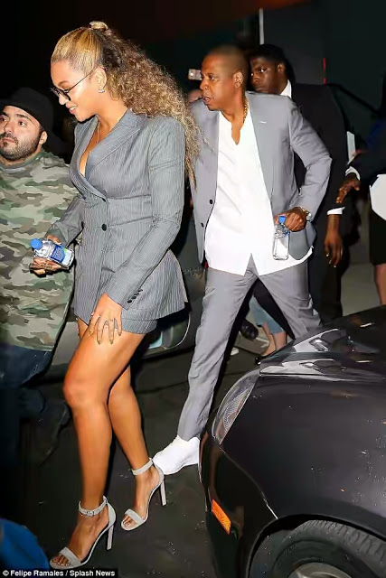Beyonce and Jay Z Rock Matching Outfits at Film Premiere [PHOTOS] 2