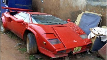 Photo Of Rare Lamborghini Countach Worth $599,000 Abandoned to Rot Away in Lagos 2