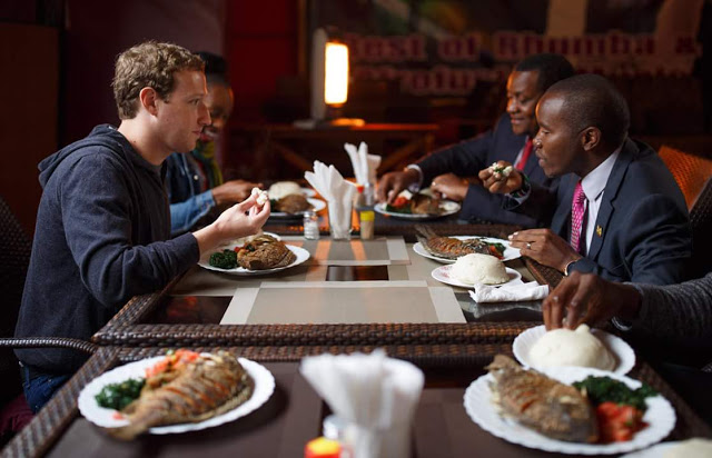 See PHOTOS OF Mark Zuckerberg eating swallow in Kenya 5