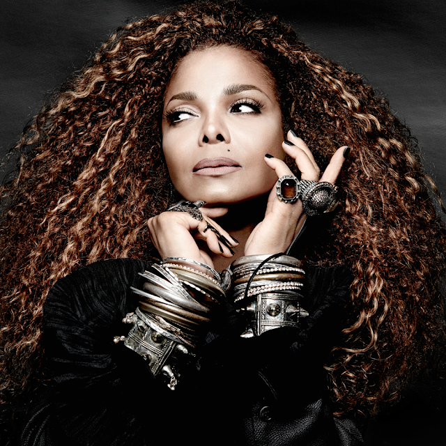 50 year old Janet Jackson officially debuts her baby bump [PHOTO] 1