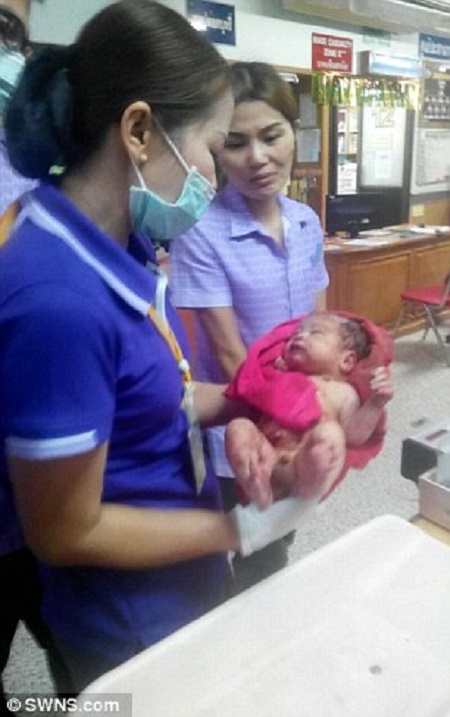 Baby Stabbed 14 Times & Buried, Rescued Alive [PHOTOS] 7