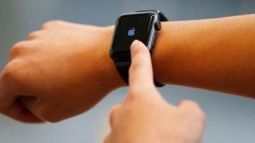 UK ministers BANNED from wearing Apple Watches in Cabinet meetings - in case Russians hack them 5