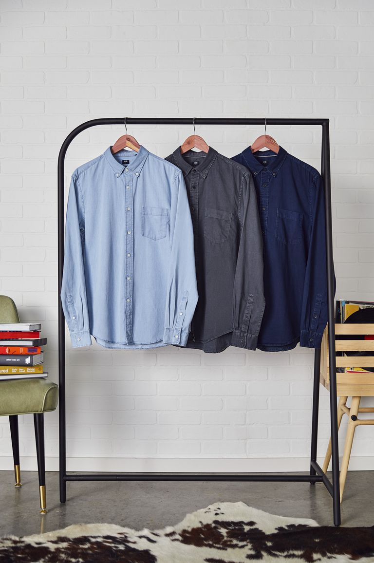 The Easy Denim Shirt That'll Make Your Office Style So Much More Interesting 12