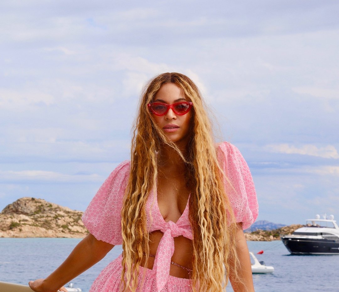 Court Denies Beyoncé an injunction to shut down Feyoncé merchandise 51