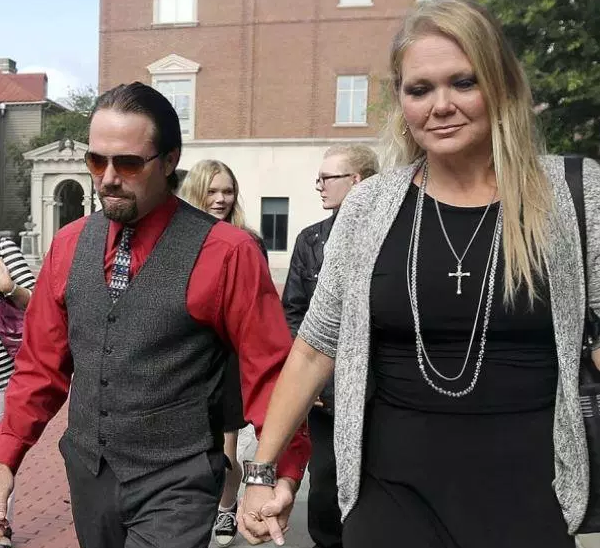 Wife Forced Cheating Husband To Get Her Name Tattooed On His Crotch As Punishment 5