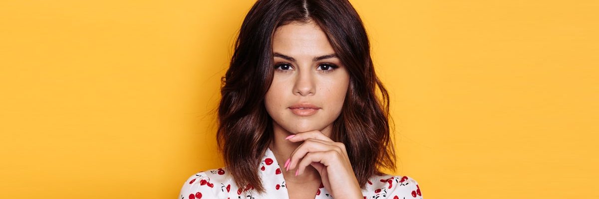 Selena Gomez Has 'Emotional Breakdown' After Ex-Boyfriend Justin Bieber Got Engaged - Now Receiving Mental Health Treatment 29