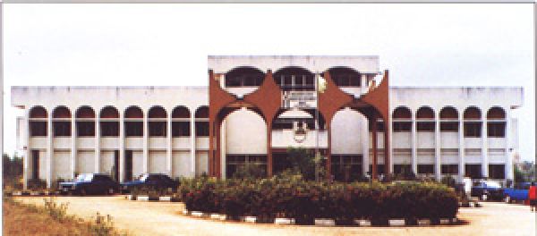 Police Seals Anambra House Of Assembly Complex Over Impeachment Crisis 14