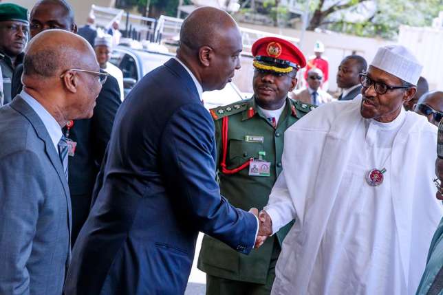 Buhari And Saraki Meets In Public For The First Time Since The Senate President Dumped APC For PDP 9