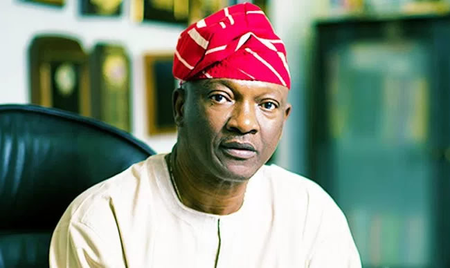 Lagos PDP Governorship Candidate, Jimi Agbaje Claims That His Campaign Posters Are Being Removed 47