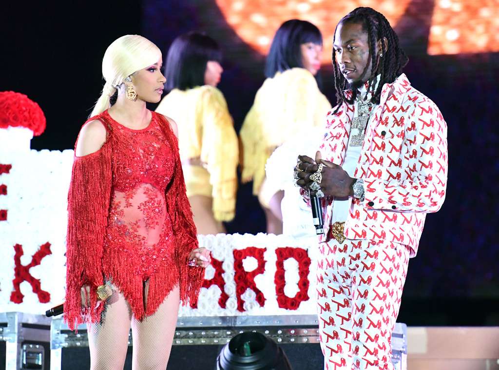 Cardi B Made Offset Look Like A Fool After He Crashed Her Performance To Apologize For Cheating On Her 30