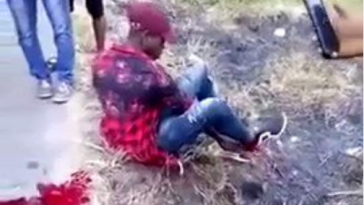 Policeman Allegedly Shoots A Traveler In Port Harcourt For Arguing With Him - Watch Video 6