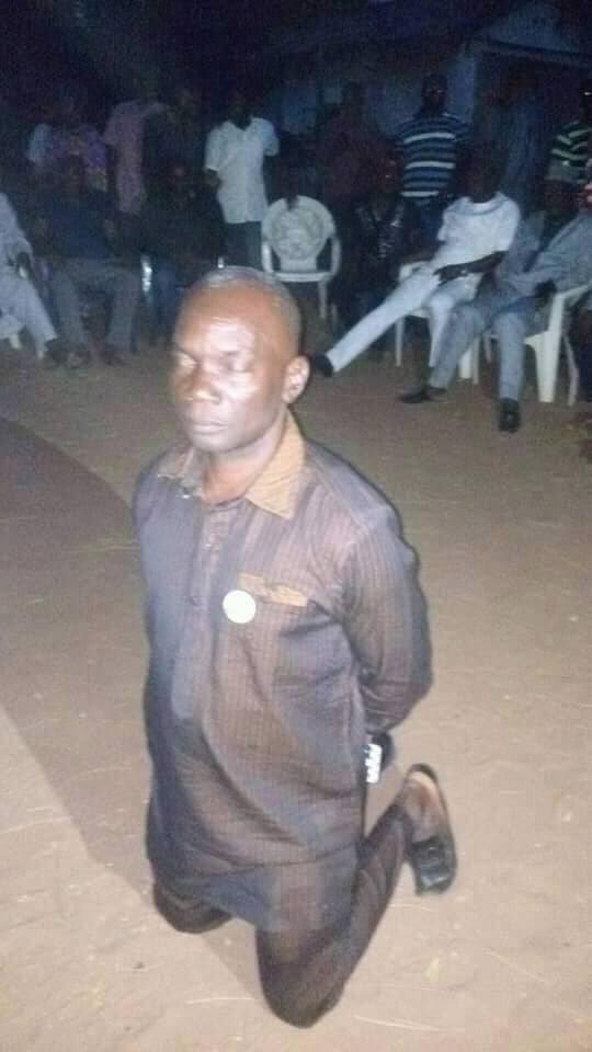 LG Chairman Punished By First Lady To Kneel Down In Public After Shouting APC At PDP Rally In Benue 1