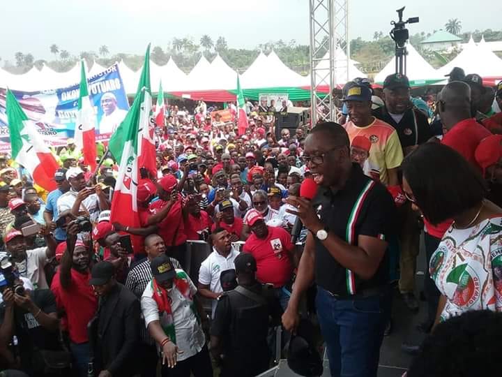 Governor Okowa Donates N2 Million To Baby Born At PDP Campaign Ground In Delta State 1