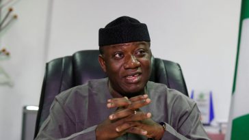 Governor Fayemi Pays Ekiti State Workers Salary Arrears Owed By Former Governor, Fayose 5
