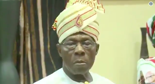 Watch Obasanjo In Indian Turban As He Adresses Atiku's Supporters [Photos/Video] 1
