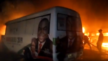 Breaking News: PDP Campaign Vehicles Set Ablaze In Enugu State [Video] 8