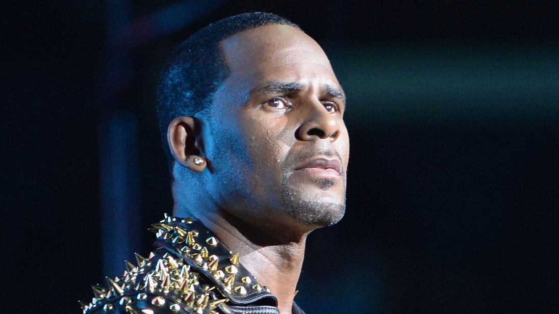 R. Kelly Isn't Concerned With Artists Pulling Down Songs They Did With Him, He's More Worried About Suing Lifetime 53