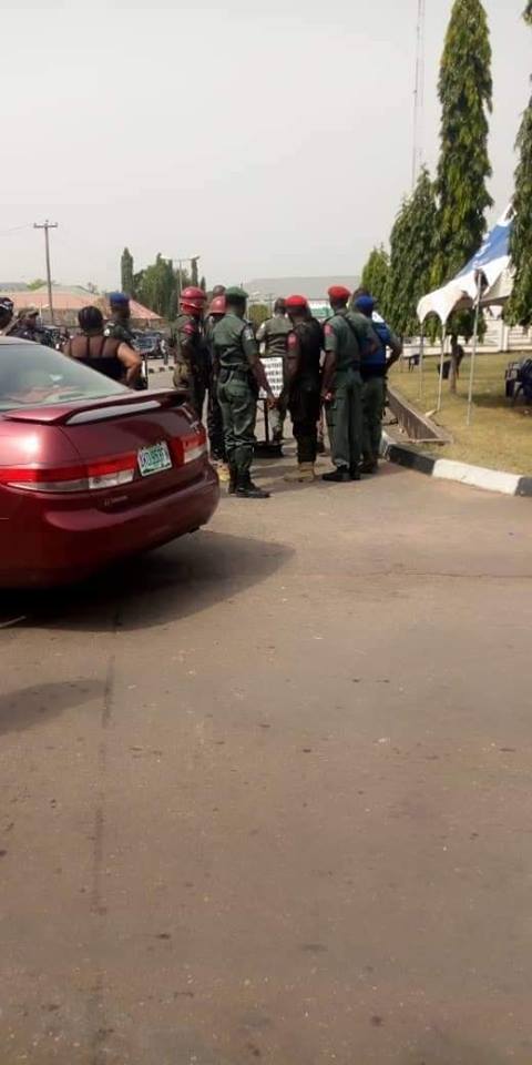 Lady Caught With Over 5000 PVCs In Abia State Ahead Of Proposed Election [Photos] 3